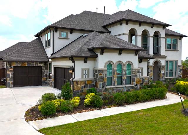 Property at 5603 Hemingway Ln, Manvel, TX 77578, 5 beds, 5.5 baths