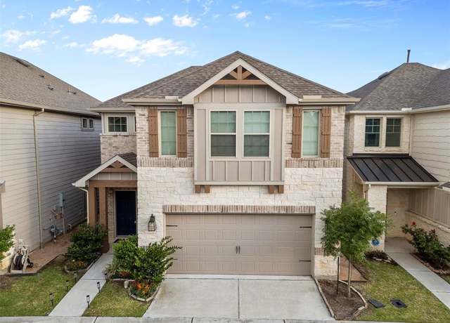 Property at 4025 Starbright St, Houston, TX 77018, 3 beds, 2.5 baths