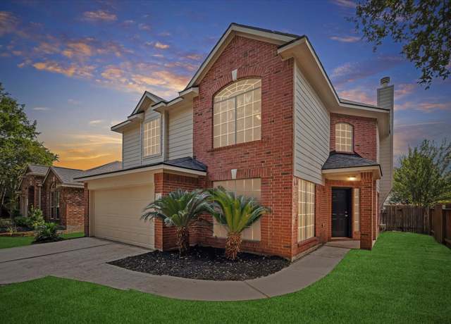 Property at 32339 Summer Park Ln, Conroe, TX 77385, 3 beds, 2.5 baths
