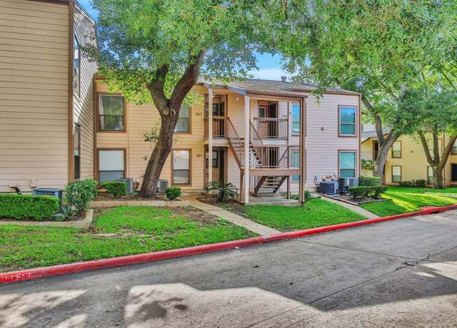 Property at 207 Lakeview Ter, Conroe, TX 77356, 2 beds, 2 baths