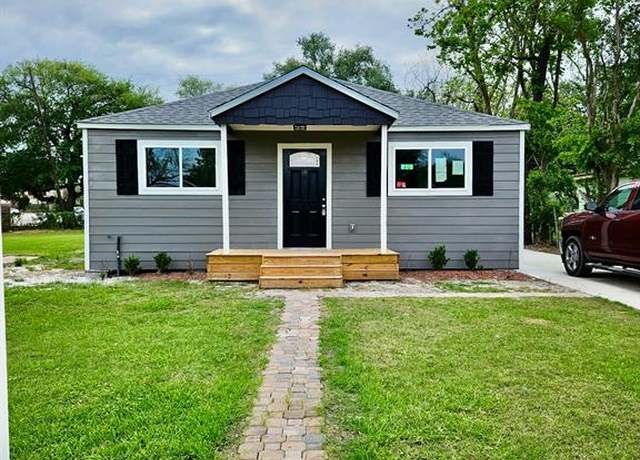 Property at 920 Francis Dr, Pasadena, TX 77506, 3 beds, 2 baths