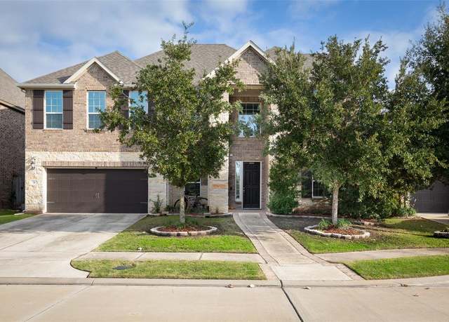 Property at 14 Monarch Court Ct, Sugar Land, TX 77498, 5 beds, 4.5 baths