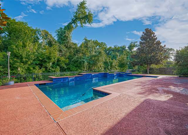 Property at 30811 Spanish Moss Xing, Fulshear, TX 77441, 4 beds, 5 baths