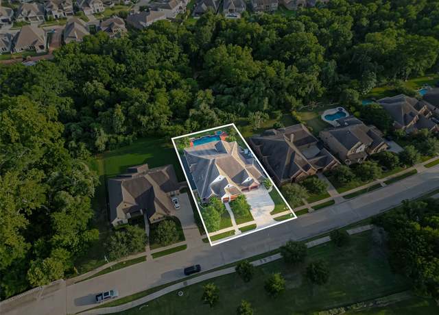 Property at 30811 Spanish Moss Xing, Fulshear, TX 77441, 4 beds, 5 baths