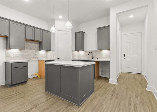 Property at 21310 Barcelona Heights Trl, Tomball, TX 77377, 3 beds, 2 baths