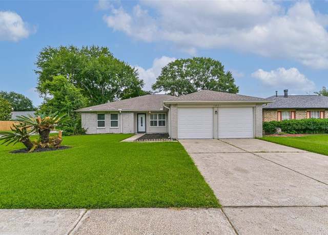 Property at 10901 Mesquite Dr, La Porte, TX 77571, 4 beds, 2 baths