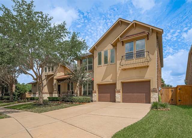 Property at 6 Vale View Cir, Missouri City, TX 77459, 4 beds, 4.5 baths