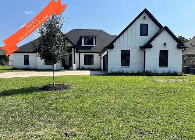 Property at 10843 Bourbon St, Willis, TX 77318, 4 beds, 4.5 baths