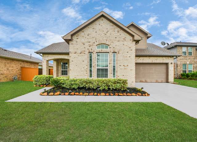 Property at 2326 Kelson Cove Dr, La Marque, TX 77568, 4 beds, 3 baths