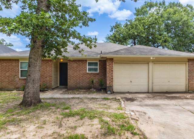 Property at 28906 Champion Oaks Dr, Magnolia, TX 77354, 3 beds, 2 baths