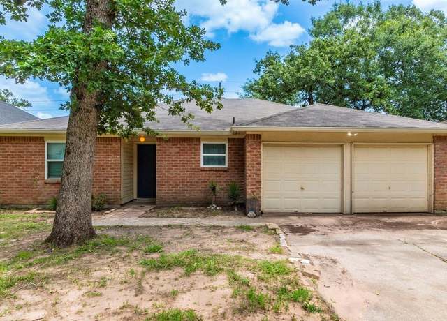 Property at 28906 Champion Oaks Dr, Magnolia, TX 77354, 3 beds, 2 baths