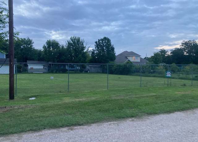 Property at 1323 Phyllis St, Rosharon, TX 77583