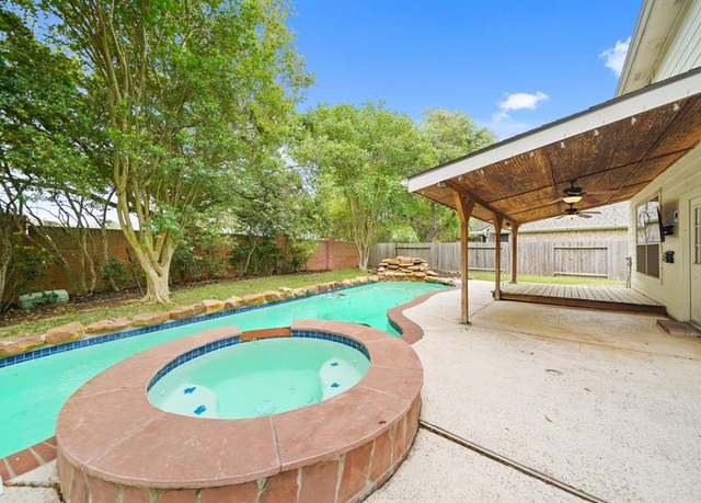 Property at 718 Presley Way, Sugar Land, TX 77479, 4 beds, 2.5 baths