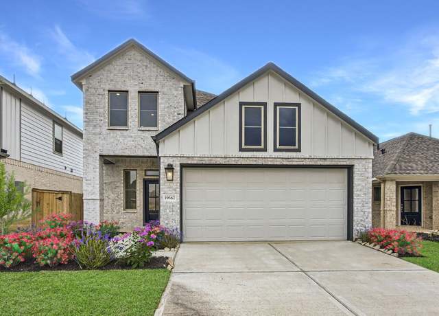 Property at 19367 Poppy Village Cir, Magnolia, TX 77355, 4 beds, 3 baths