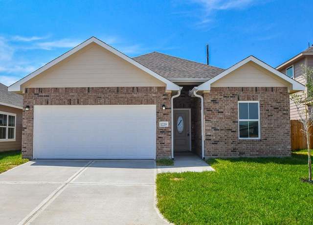 Property at 2811 Pine Estate Ln, Houston, TX 77014, 3 beds, 2 baths