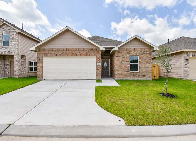 Property at 2811 Pine Estate Ln, Houston, TX 77014, 3 beds, 2 baths