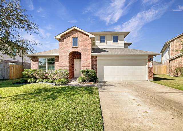 Property at 29 Rodeo Bend Dr, Manvel, TX 77578, 4 beds, 2.5 baths