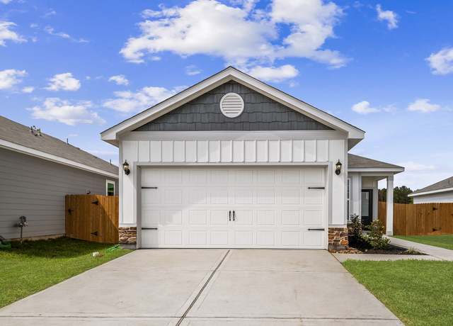 Property at 15838 Berry Hill Dr, Conroe, TX 77303, 3 beds, 2 baths