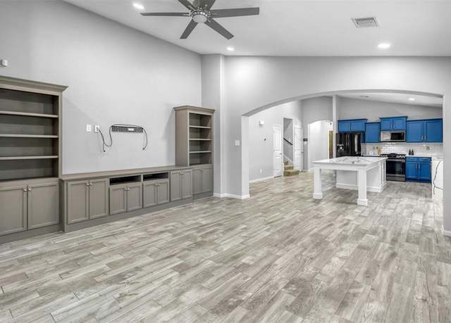 Property at 5527 Casa Calvet Dr, Katy, TX 77449, 3 beds, 3 baths
