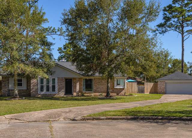 Property at 97 Shady Oak Ct, Alvin, TX 77511, 4 beds, 2 baths