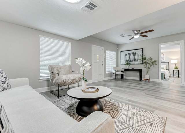 Property at 615 Melton St, Magnolia, TX 77354, 4 beds, 2.5 baths