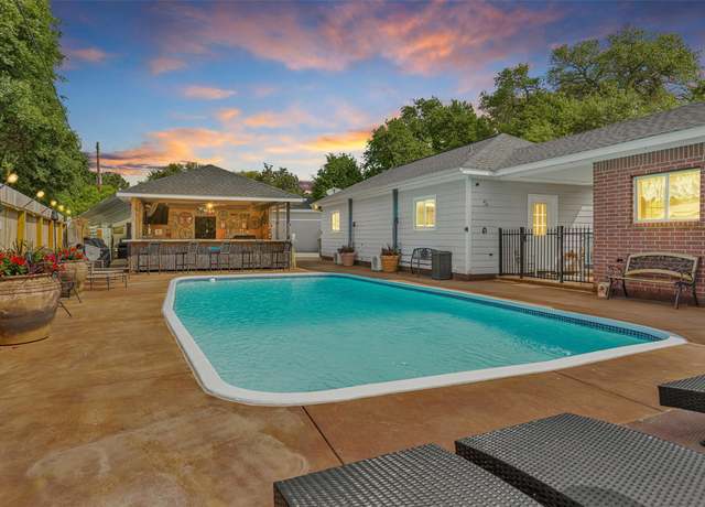 Property at 303 Beaumont Dr, Magnolia, TX 77354, 4 beds, 2.5 baths