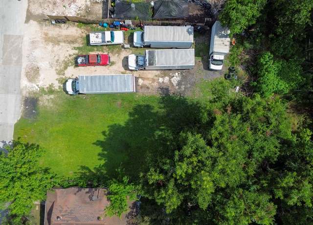 Property at 3025 Kirk St, Houston, TX 77026