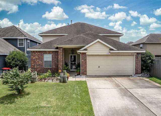 Property at 10310 Devinwood Dr, Baytown, TX 77523, 4 beds, 2.5 baths