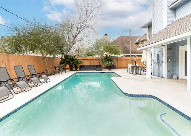 Property at 1676 Beaconshire Rd, Houston, TX 77077, 3 beds, 2.5 baths