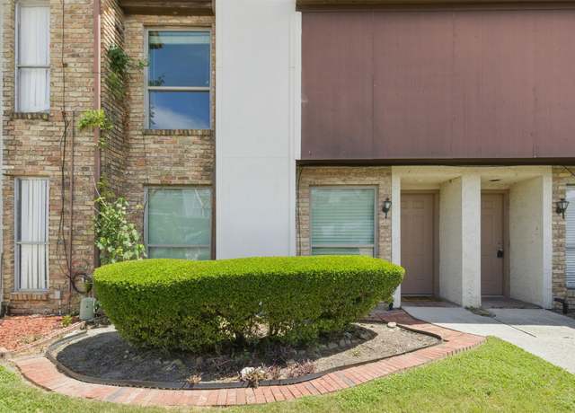 Property at 17230 Imperial Valley Dr #70, Houston, TX 77060, 2 beds, 2.5 baths