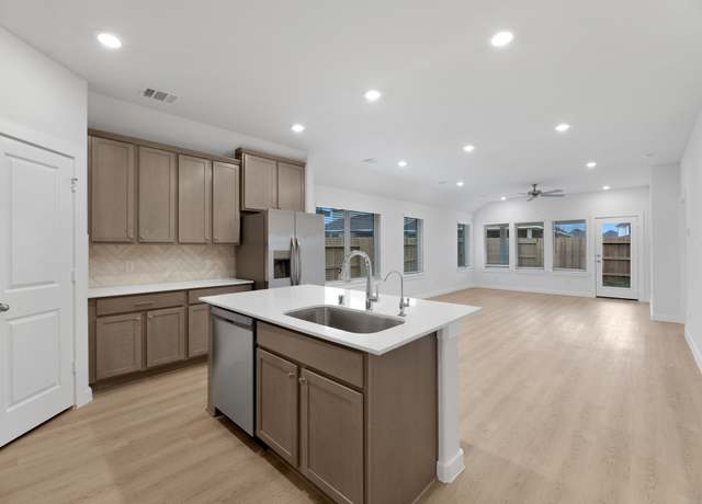 Property at 19277 Hazel Firs Ct, Magnolia, TX 77355, 3 beds, 2 baths