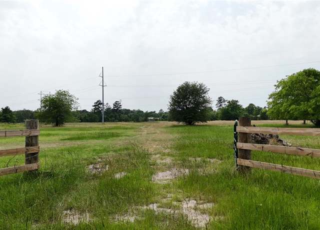 Property at 72 Julia Justice Rd, Huntsville, TX 77320