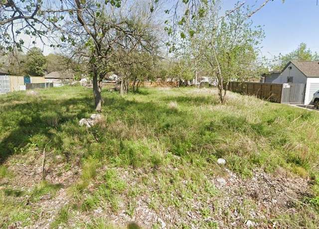 Property at 113 Gans St, Houston, TX 77029