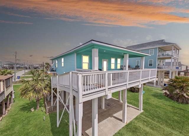 Property at 130 Coral Ct, Surfside Beach, TX 77541, 3 beds, 2.5 baths