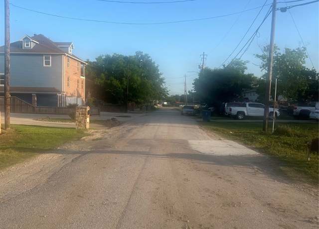 Property at 122 N 3rd St, South Houston, TX 77587