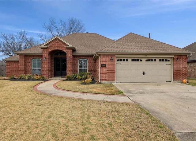 Property at 2406 Post Oak Dr, Orange, TX 77632, 4 beds, 2 baths