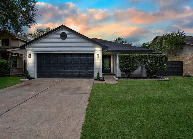 Property at 2012 Hickory Glen Dr, Missouri City, TX 77489, 3 beds, 2 baths