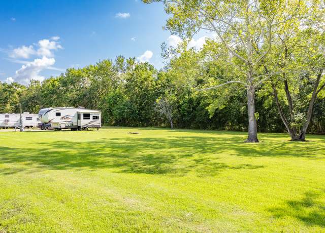 Property at 3719 Krenek Rd, Crosby, TX 77532