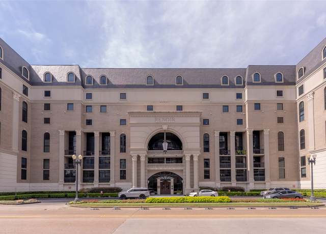 Property at 1005 S Shepherd Dr #418, Houston, TX 77019, 1 bed, 1.5 baths