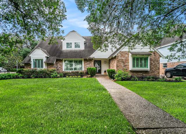 Property at 426 Nottingham Oaks Trl, Houston, TX 77079, 5 beds, 2.5 baths