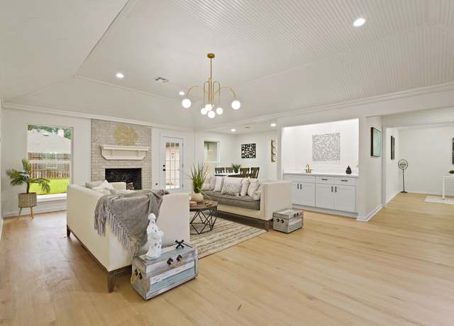 Property at 3351 S Sutton Sq, Stafford, TX 77477, 4 beds, 2.5 baths