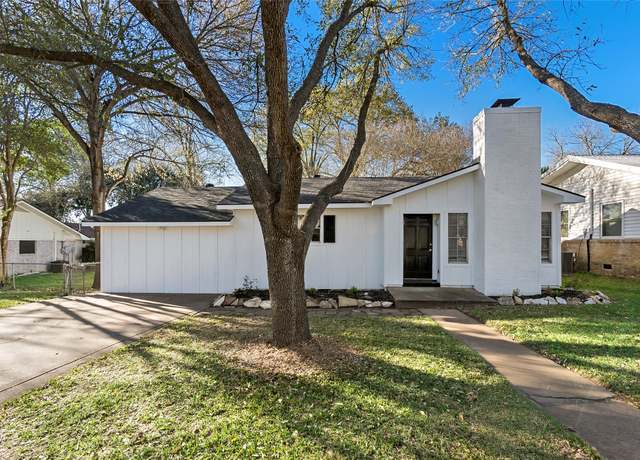 Property at 1004 Rhames Ave, Brenham, TX 77833, 3 beds, 2 baths