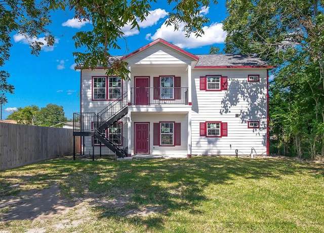 Property at 3117 E Crosstimbers St, Houston, TX 77093, 8 beds, 4 baths