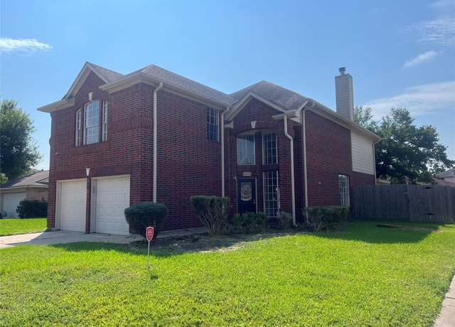 Property at 13102 Labelle Ln, Houston, TX 77015, 4 beds, 2.5 baths