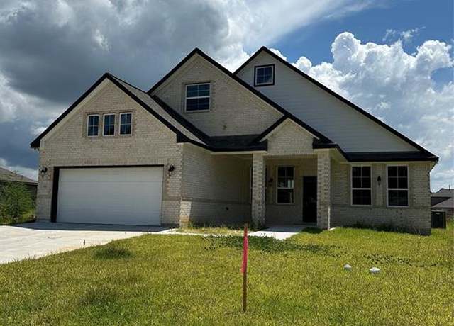 Property at 507 Kickapoo Dr, Anahuac, TX 77514, 5 beds, 3 baths