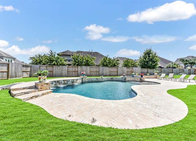 Property at 1521 Dusty Rose Ct, Friendswood, TX 77546, 5 beds, 4 baths