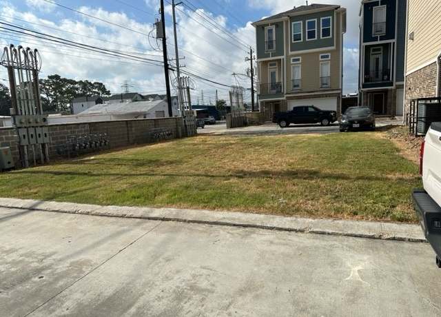 Property at 2103 Oatfield Dr, Houston, TX 77018