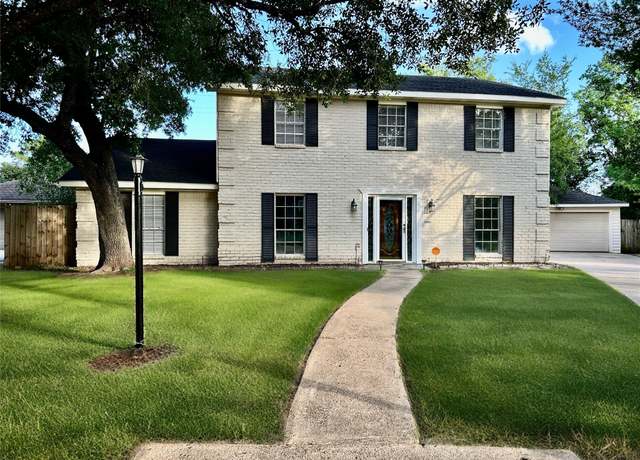 Property at 8315 Lichen Ln, Spring, TX 77379, 5 beds, 2.5 baths