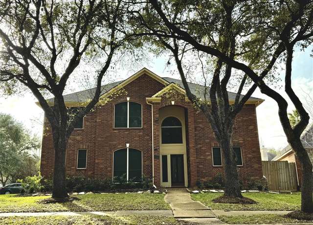 Property at 1818 Maidenhair Ln, Sugar Land, TX 77479, 5 beds, 3.5 baths