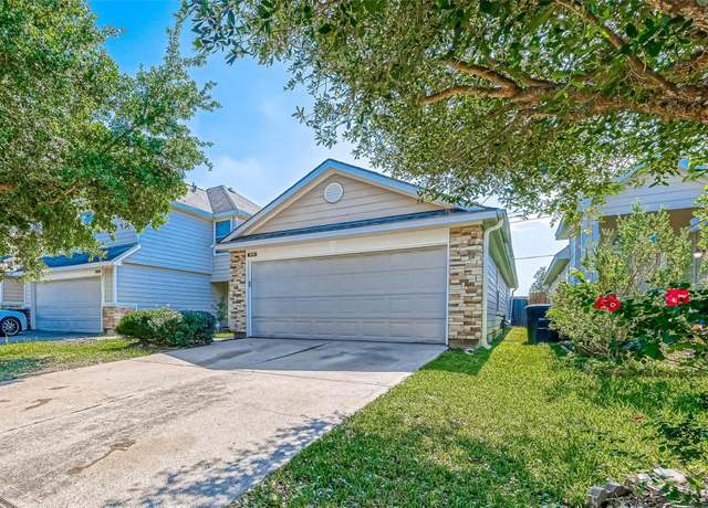 Property at 7839 Dairy View Ln, Houston, TX 77072, 3 beds, 2 baths